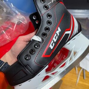 CCM JetSpeed FT340 Skates Box in Red and Black